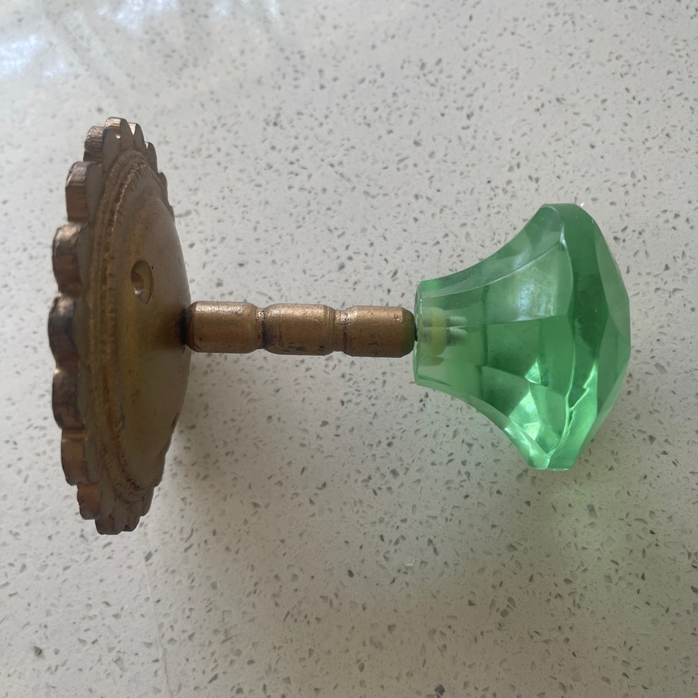 Green Glass Door Knob / Drawer Pull NWT - Picture 3 of 5
